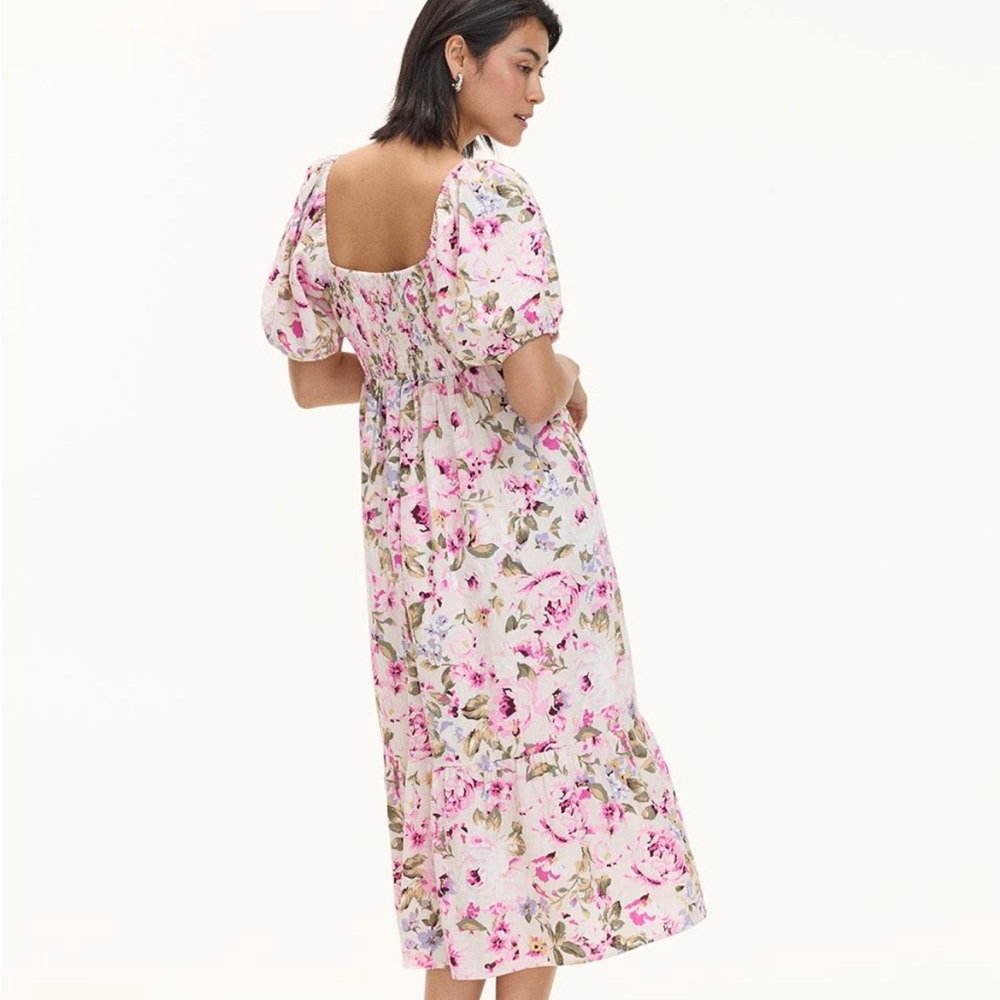 Reitman’s Floral Puff Sleeve Dress